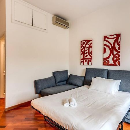 Splendid Flat On The Tiber River ローマ エクステリア 写真